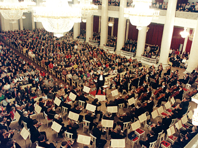 ユーリ・テミルカーノフ指揮        サンクトペテルブルグ・フィルハーモニー交響楽団※中止となりました※